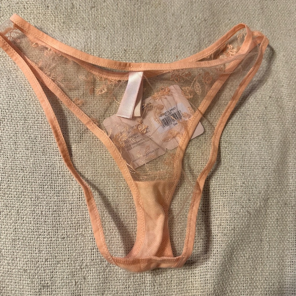 Agent Provocateur Blush Lace Bra Set - Picture 5 of 10